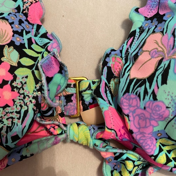 Multi-Colored Floral Underwire Bikini Top - Picture 2 of 9